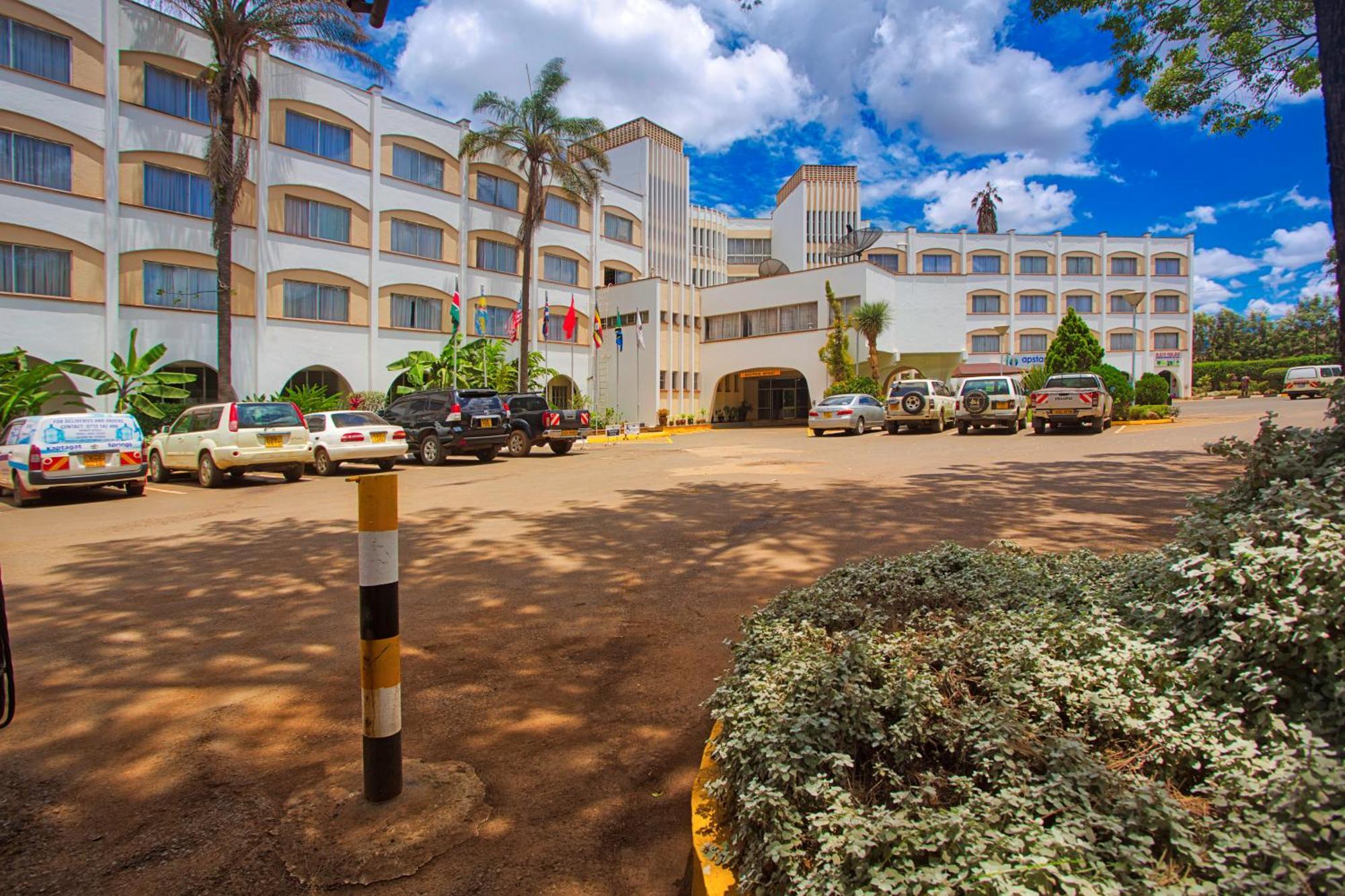 Sirikwa Hotel Eldoret Buitenkant foto