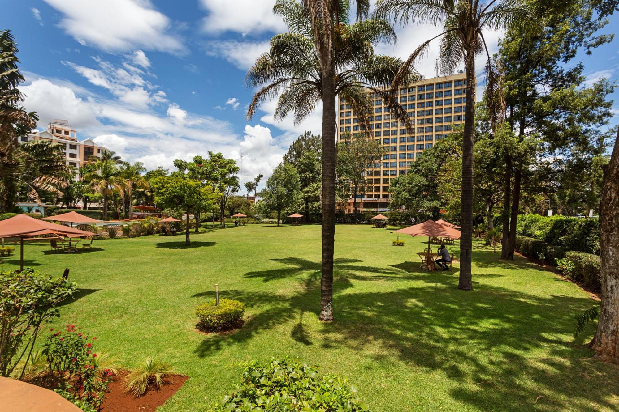 Sirikwa Hotel Eldoret Buitenkant foto