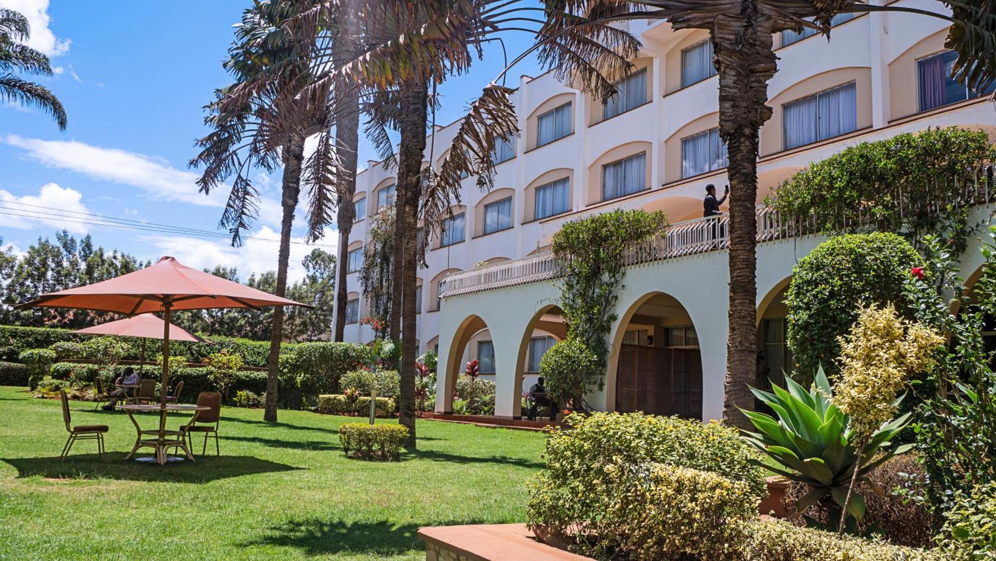 Sirikwa Hotel Eldoret Buitenkant foto