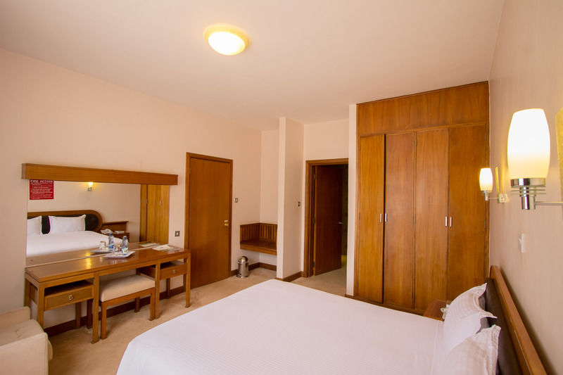 Sirikwa Hotel Eldoret Buitenkant foto